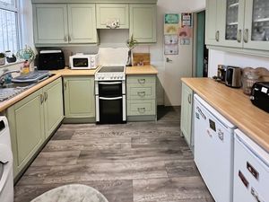 Photo 7- click for photo gallery